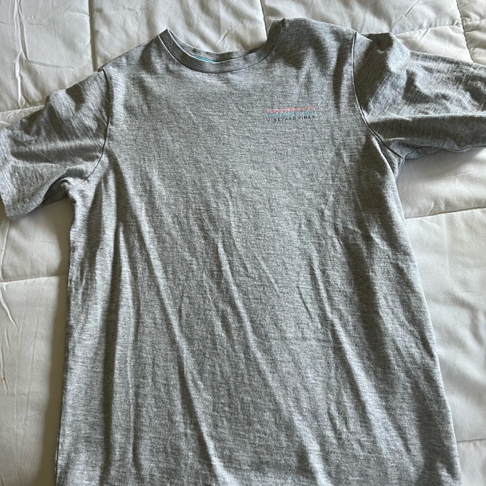 Vineyard vines tshirt